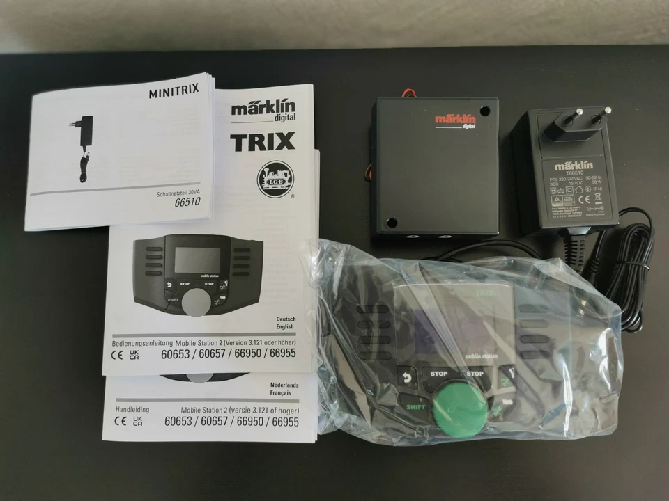 Trix 66955 Mobile Station + mä 318959 Anschlussbox + T66510 Steckertrafo Spur N