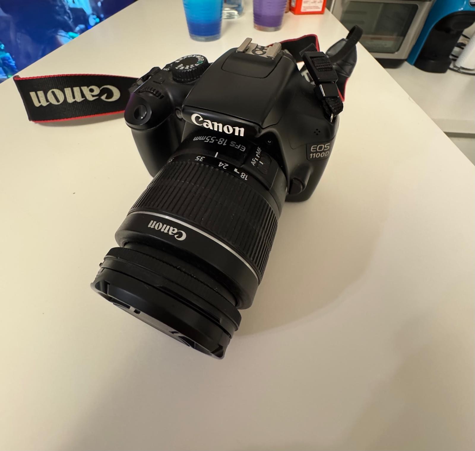 CANON EOS1100D Reflex Obbiettivo EFS 18-55mm