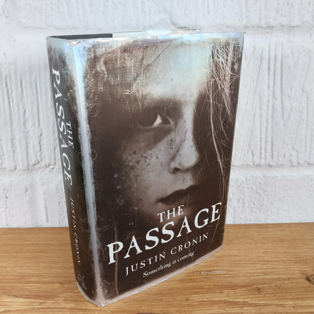 The Passage by Justin Cronin (Hardcover, 2010)