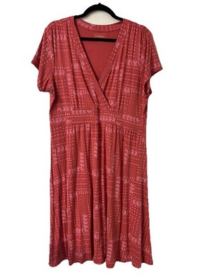 LL Bean XL Petite Dress A-Line V-Neck Short Sleeve Knee Length Stretch Paisley