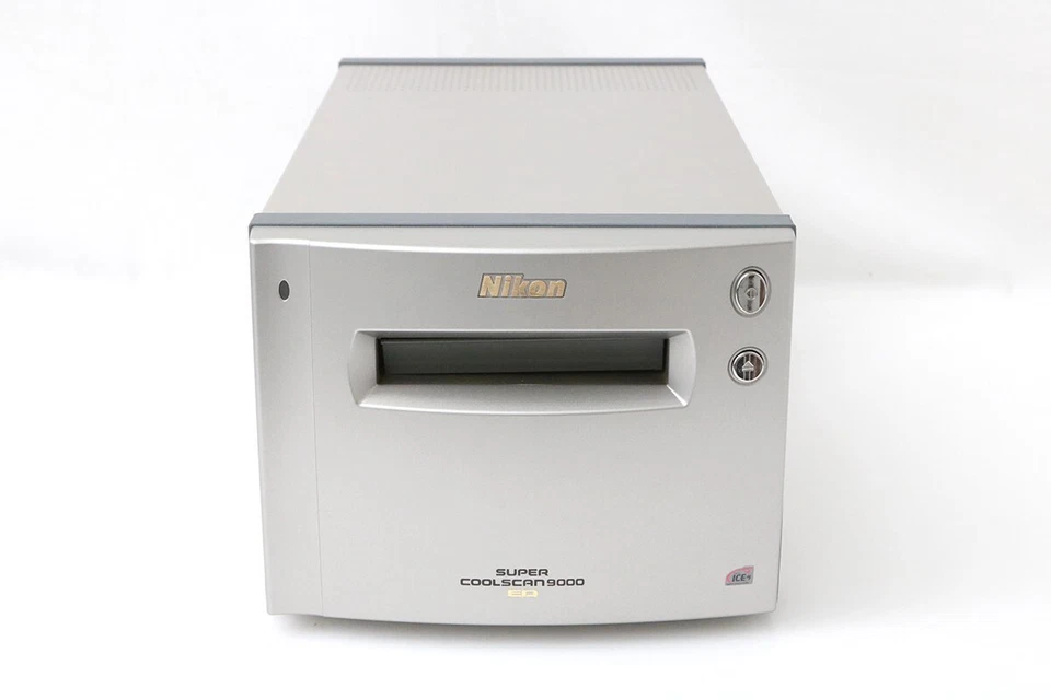 Nikon SUPER COOLSCAN 9000 ED LS-9000ED Film Scanner w/ Manual (For Junk/Parts) - Image 2 of 4