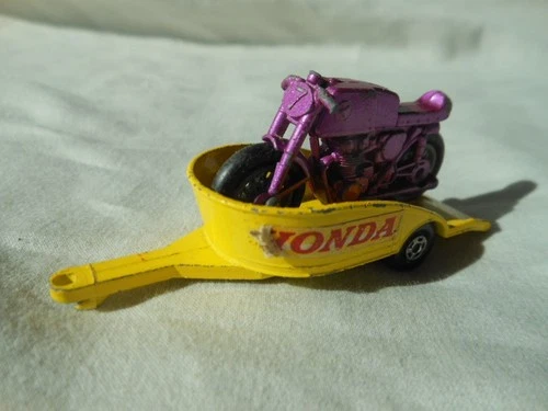 Lesney Matchbox Honda purple motorcycle and trailer 38