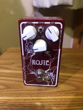 SolidgoldFX Rosie Fuzz Pedal