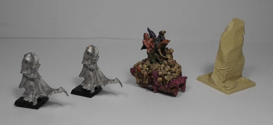 GAMEZONE CHARIOT OF THE HARVESTER MINIATURE PLUS OTHER MINIATURES LOT - Image 4 of 4