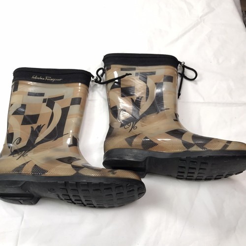 Mid Calf Rubber Rain Boots Size 