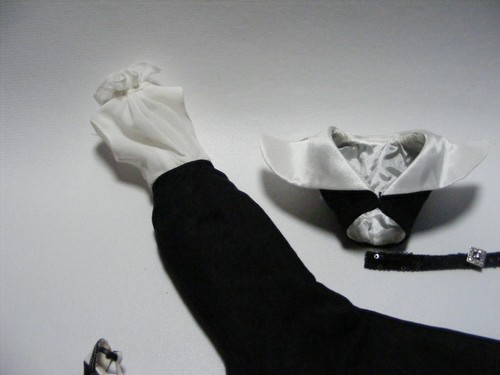 Tonner 16 Zoll Puppe Joan Crawford CLASSIC PORTRAIT Outfit - Bild 3 von 6