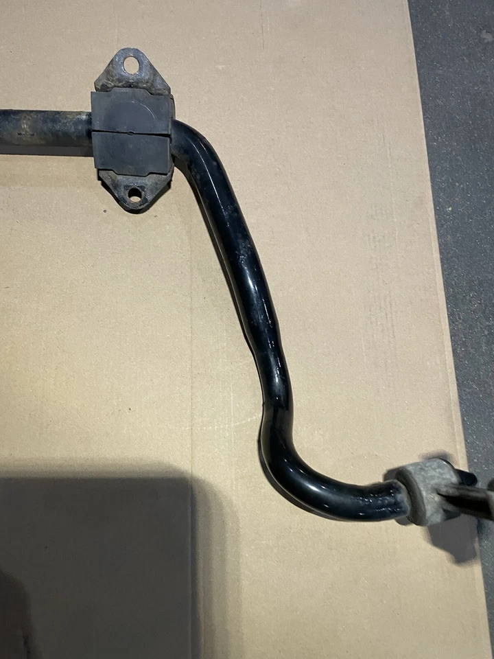 06-08 BMW E85 E85 Z4M Z4 M Rear Sway Bar OEM Used Foto 4 de 4