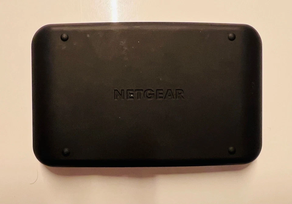 Netgear AirCard 810 Mobile Hotspot 4G LTE WLAN Router AC1200 – SIM-Lock-frei TOP - Bild 3 von 3