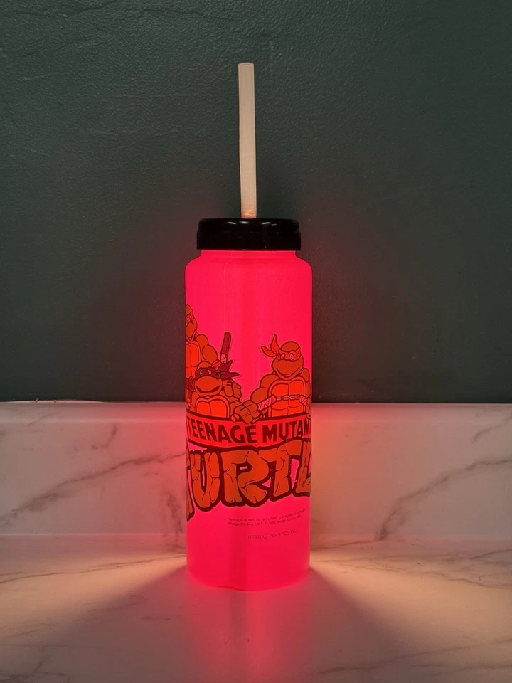 ВИНТАЖНЫЙ 1988 TMNT ПОДРОСТКОВ МУТАНТ НИНДЗЯ ЧЕРЕПАШКИ РОЗОВЫЙ ПЛАСТИКОВЫЙ ВОДЫ / НАПИТОК БУТЫЛКА - Изображение 3 из 4