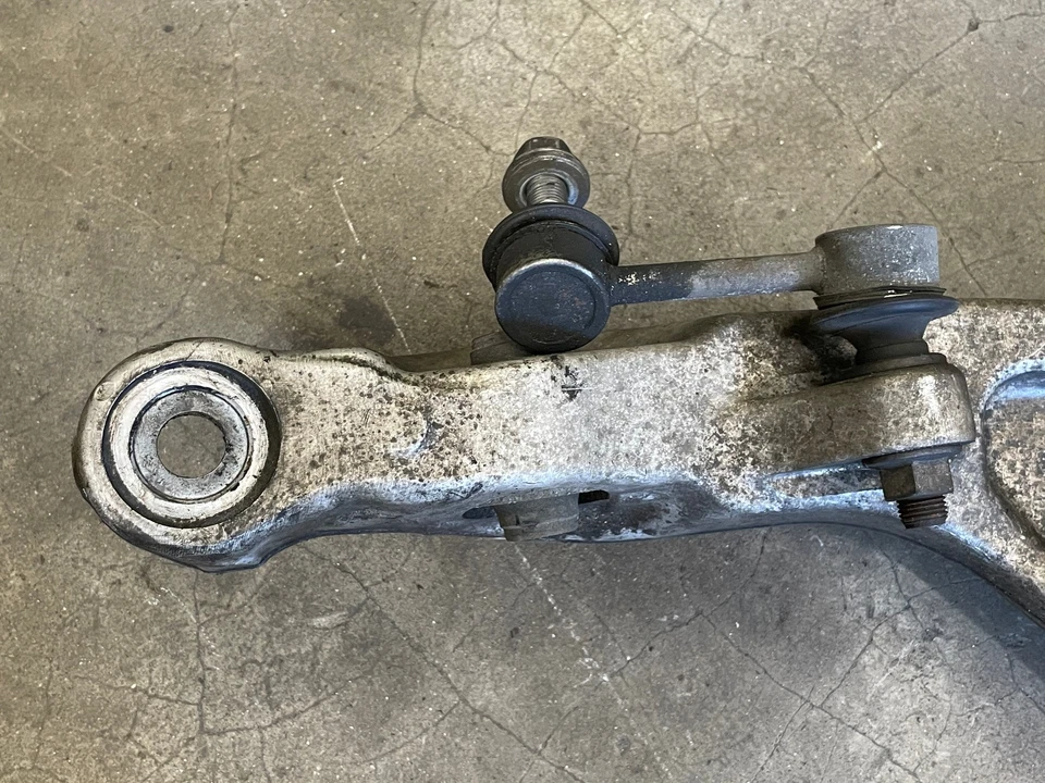 Brazo de control inferior delantero izquierdo del conductor 15 16 17 18 Lexus RC350 TRACCIÓN TRASERA 1609 OEM Foto 2 de 4