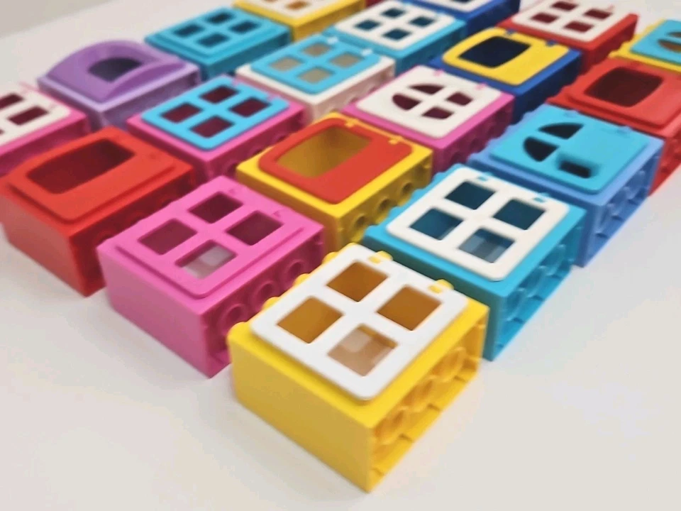 Lego Duplo Window & Door Lot Specialty Pieces Frame Openings Windows Lot of 20 - Image 3 of 4