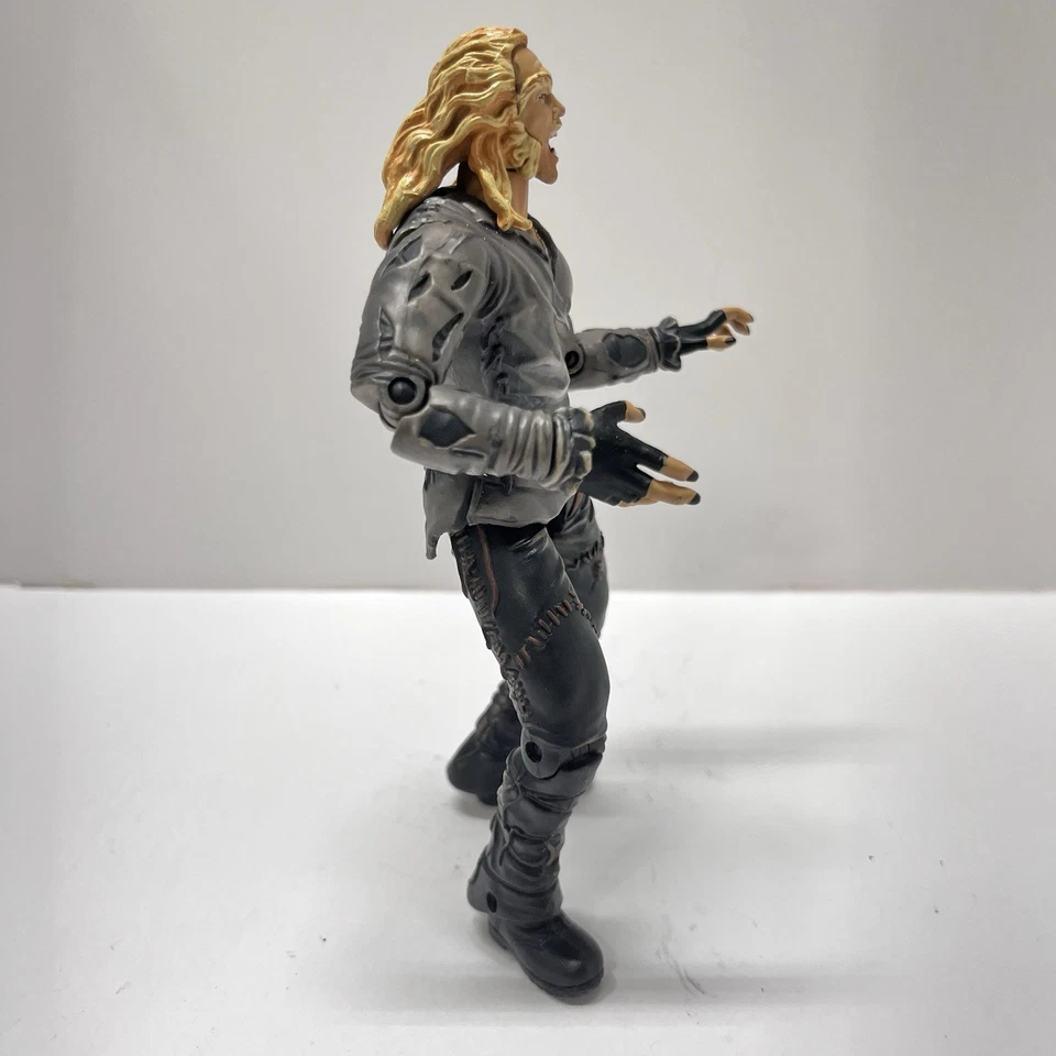 Figura de acción Marvel X-Men The Movie Tyler Mane As Sabertooth de colección 2000 Toy Biz Foto 2 de 4