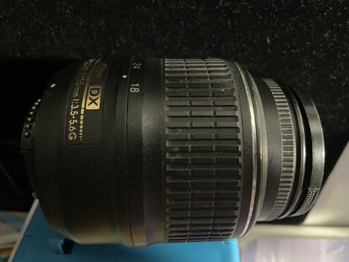 Nikon Nikkor AF-S Objektiv 18–55 mm f3,5–5,6 G VR DX - Bild 5 von 5