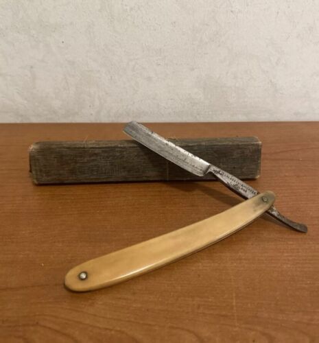 vecchi attrezzi da lavoro-vintage-calzolaio/falegname/barbiere/meccanico - Foto 83 di 102