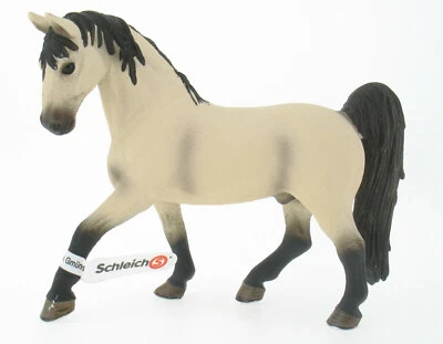SCHLEICH 13789 - Tennessee Walker Hengst mit Fähnchen + tag Pferd Horse Stallion - Bild 1 von 4