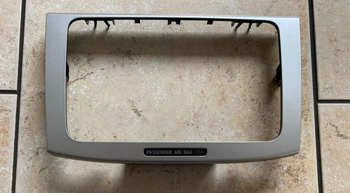 VW Passat 3C Bj.09 orig. Rahmen Blende Radio 3C0858069AE silber/Aluoptik