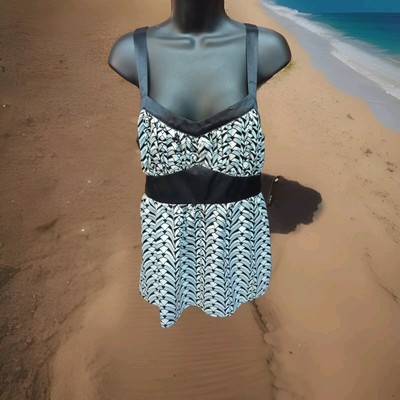 Mixit NWT Halter Style Draped Sweetheart Geometric Black White M  Side Zipper