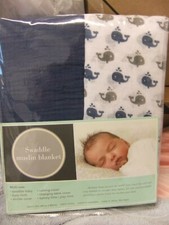 Pack of 2 cotton muslin swaddle blankets size 89 x 89 cm.