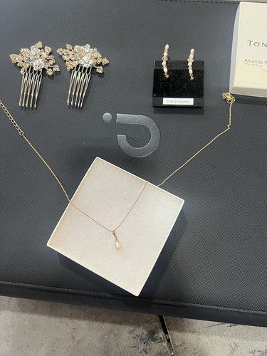 Toni Federici Bridal Jewelry Lot Earrings Necklace Hair Combs Wedding Pearl