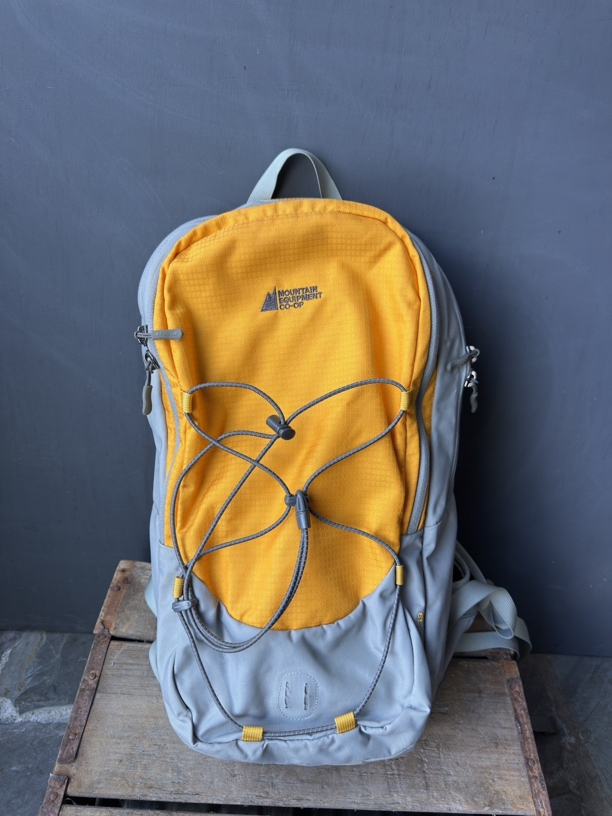 Co-op Airhike Hiking Backpack Yellow Gray Polyester Padded