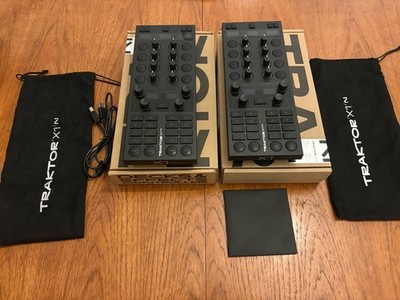 2 x Native Instruments Traktor Kontrol X1 MK3 !!