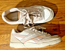 Reebok Women's Size 8 White/Peach BB 4000 II Low Top Sneakers