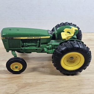 Vintage Ertl John Deere Tractor #584 Green Yellow Diecast Metal 1/16 Scale 8"