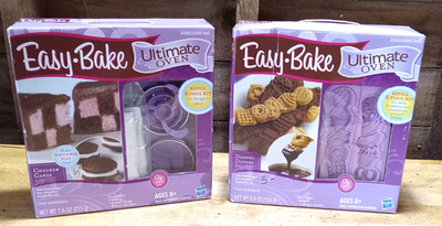 Easy Bake Ultimate Oven Refill & Tool Checkers Cake & Dessert Dippers (2010)