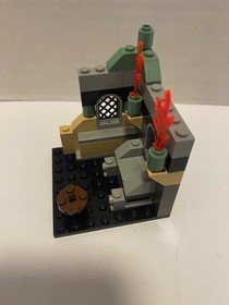 Lego 4731 Harry Potter Dobby's Release Chamber of Secrets Complete 2002