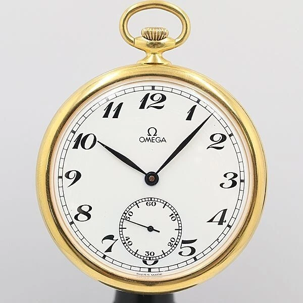 Omega Vintage Pocket Watch Mechanical Manual 17 Jewels Golden Open.