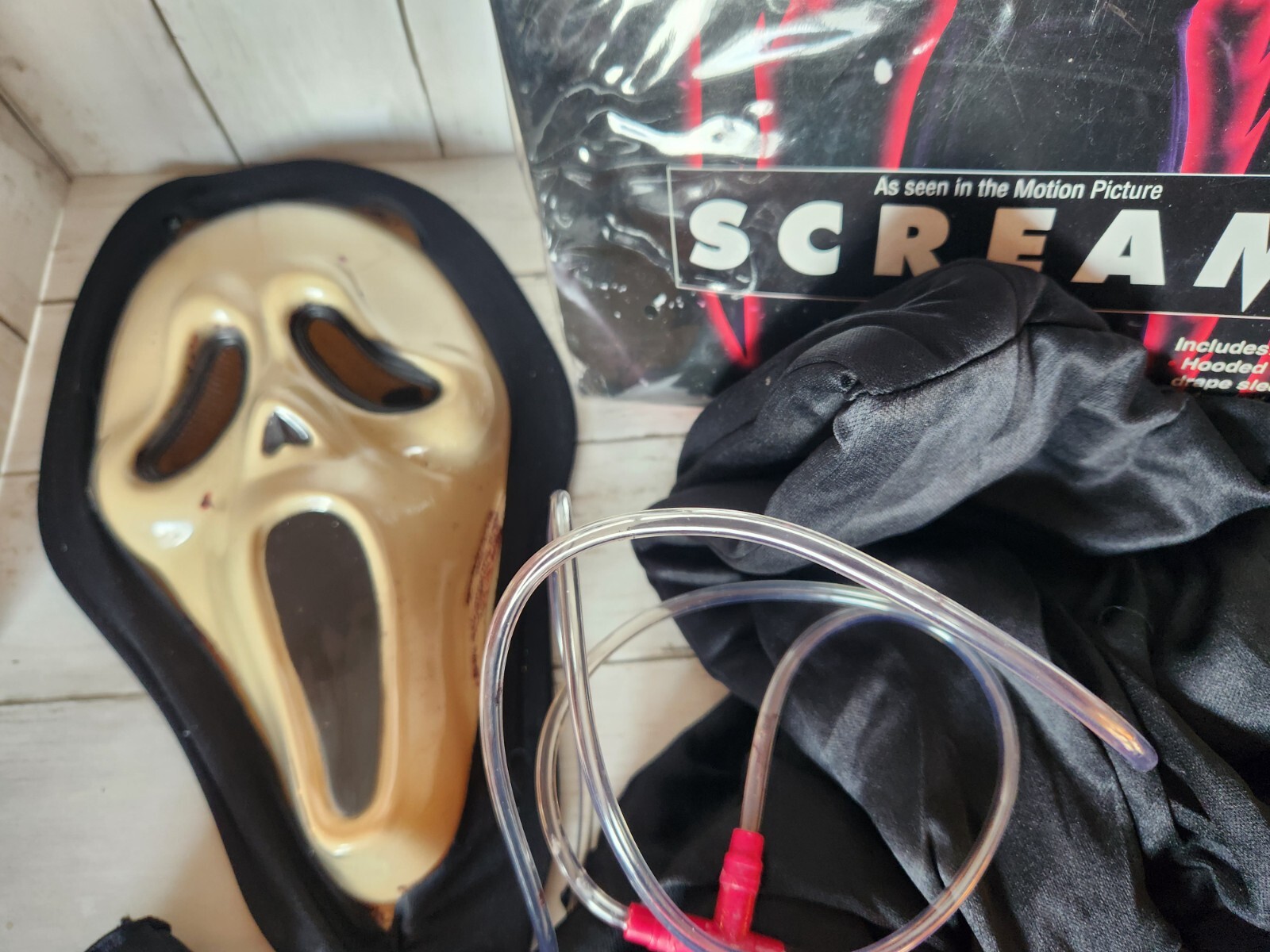 1997 Fun World "Scream" Bleeding Ghost Face Costu… - image 2
