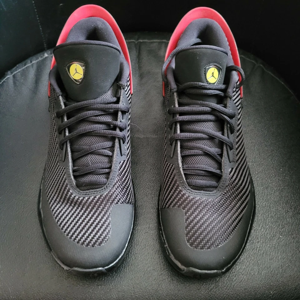 Jordan Fly Lockdown Last Shot 男式 8 码黑色红色篮球鞋 — 第 4/4 张图片