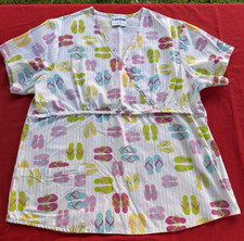 Women s Scrub Top Excellent Condition Size Small Landau Beach Sandals