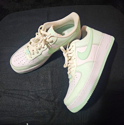 Nike Air Force 1 Men s Low-Top Colorblock Lace-Up Sneakers White/Mint Green