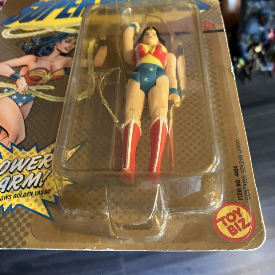 Wonder Woman ToyBiz DC Comics Super Heroes 1989 Foto 3 de 4