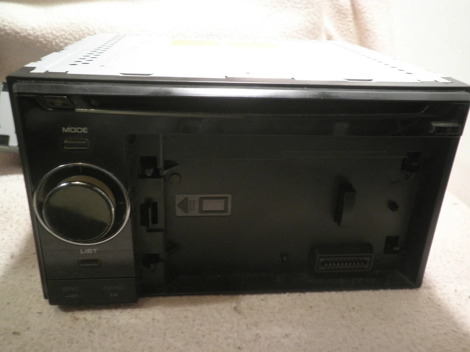 PIONEER AVIC F320BT AUTORADIO CD CON NAVIGATORE SOLO CORPO FISSO NO FRONTALE - Immagine 3 di 4