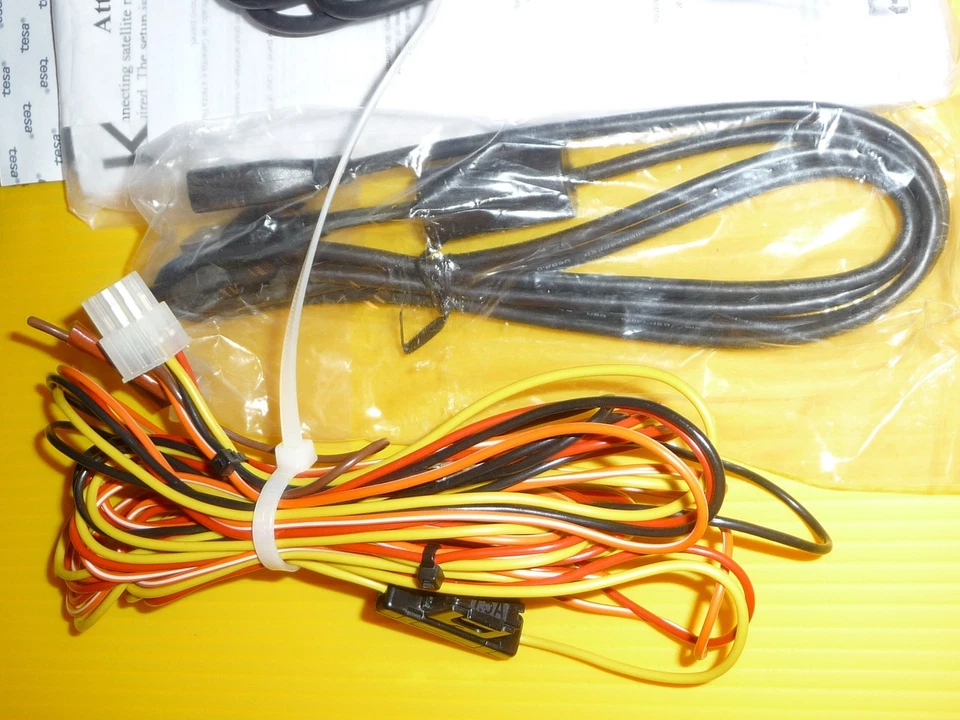 Controlador de medios externos Kenwood KOS-A300 Foto 2 de 4