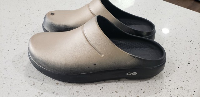 oofos clogs sale