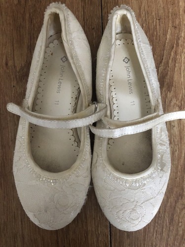 4 pairs of Girls Shoes sizes from uk 11-12. - Picture 6 of 16