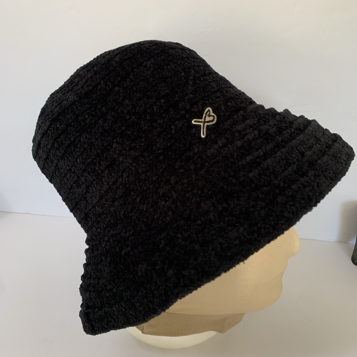 Winter Wool Bucket Hat-Black Exclusive black merino wool bucket hat - eigensinnig wien main image 2