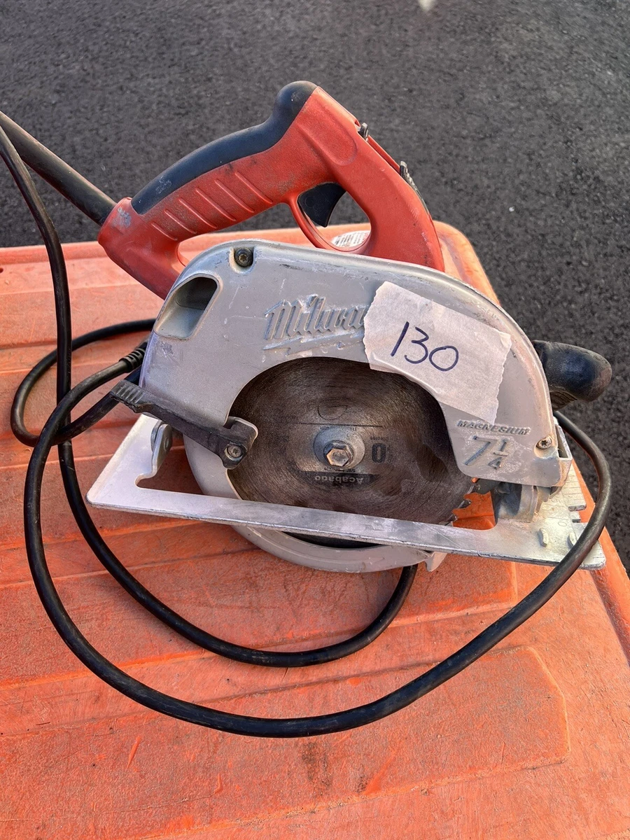 Milwaukee 2731 20 M18 FUEL 7 1 4 Circular Saw Used