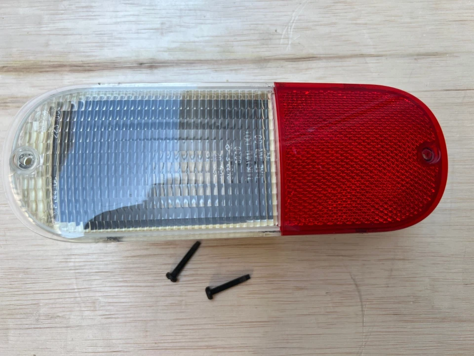2001 - 2005 Chrysler PT Cruiser Right or Left Reverse Backup Light OEM Rear Lamp - Image 3 of 4