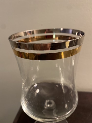 VTG. KROSNO PLATINUM AND GOLD BANDED WINE GLASSES SET OF THREE - Picture 5 of 5