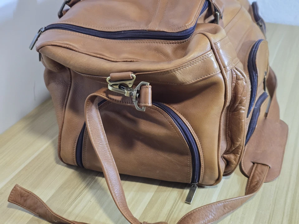 Colombian Genuine Leather 24" Duffel Bag w/ Shoulder Strap, Duffle Holdall Tan - Image 3 of 4