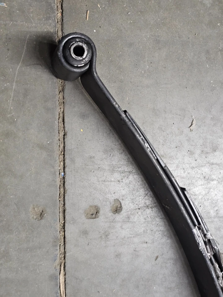 Dorman 929-205 - Rear Leaf Spring for 1987-1990 Ford F-150 F-250 F-350 - Image 3 of 4