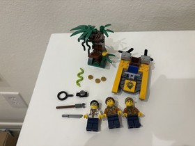LEGO CITY:Jungle Exploration Site (60161) + Jungle Starter Set (60157)