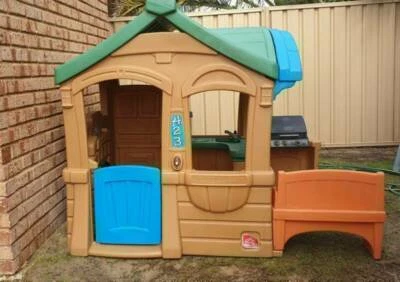 step 2 gather and grill playhouse