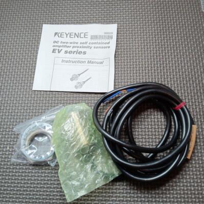 KEYENCE EV-130MC set of 2 KEYENCE KEYENCE KEYENCE KEYENCE KEYENCE 