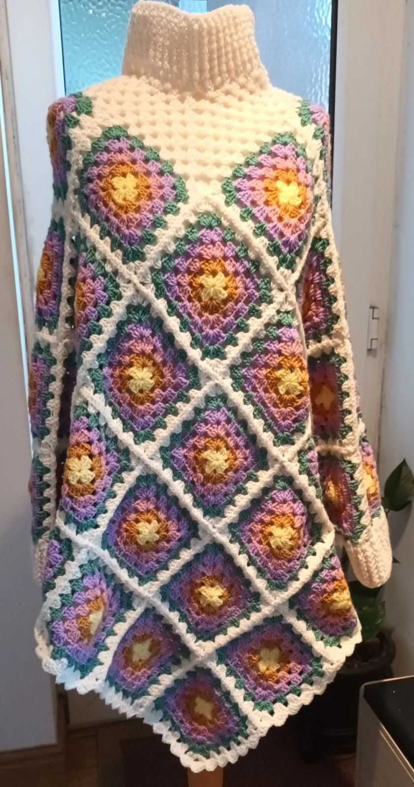 Multi Cream Granny Squares Poncho Size L-XL (12/14)