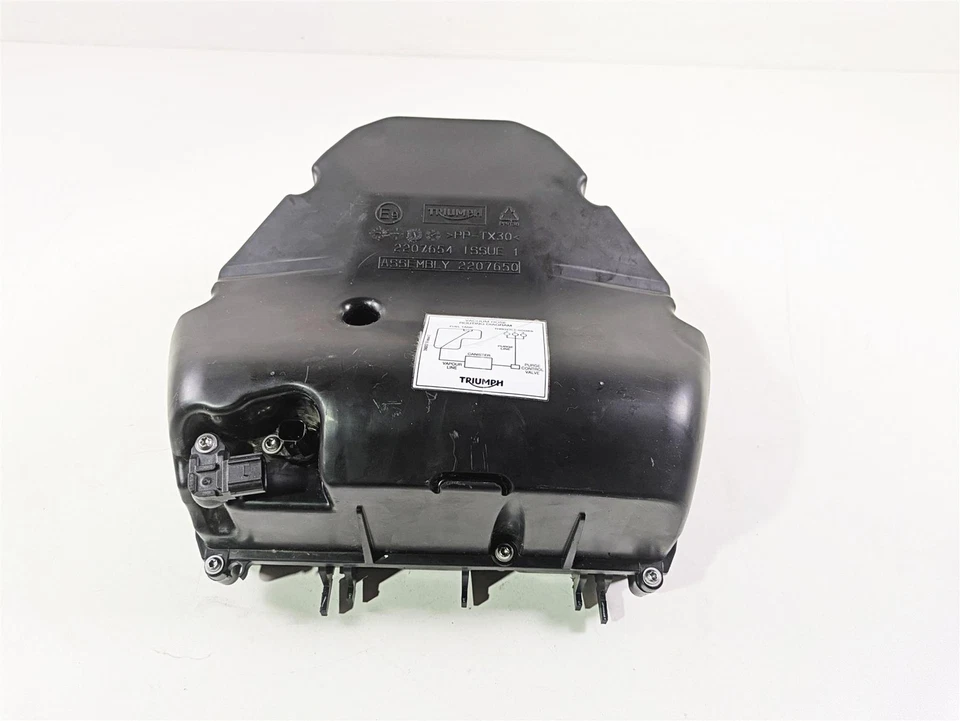Filtro respirador limpiador caja aire Triumph Street Triple 765 R 2024 T2207650 Foto 3 de 4